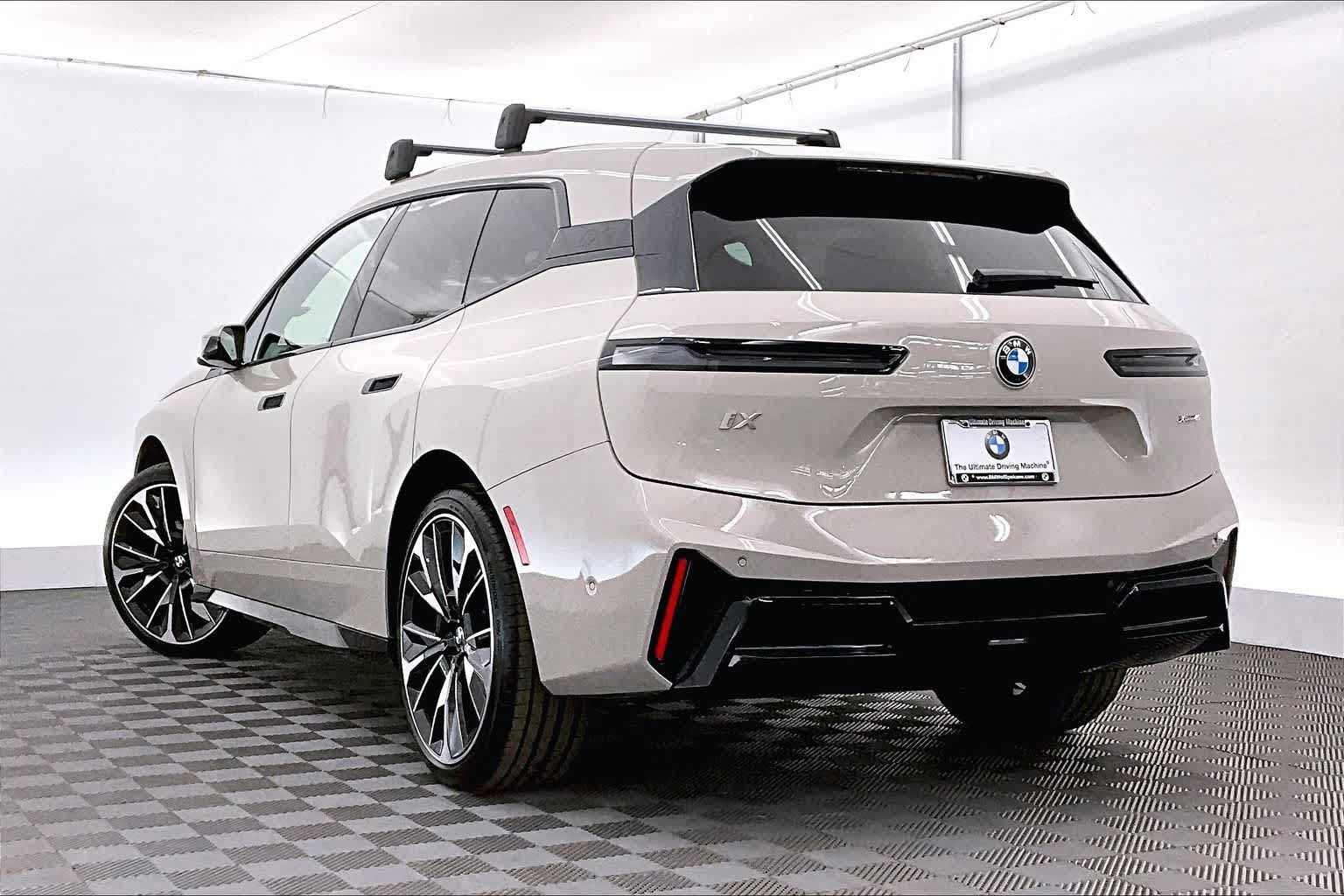 Thumbnail: 2026 BMW iX - 4