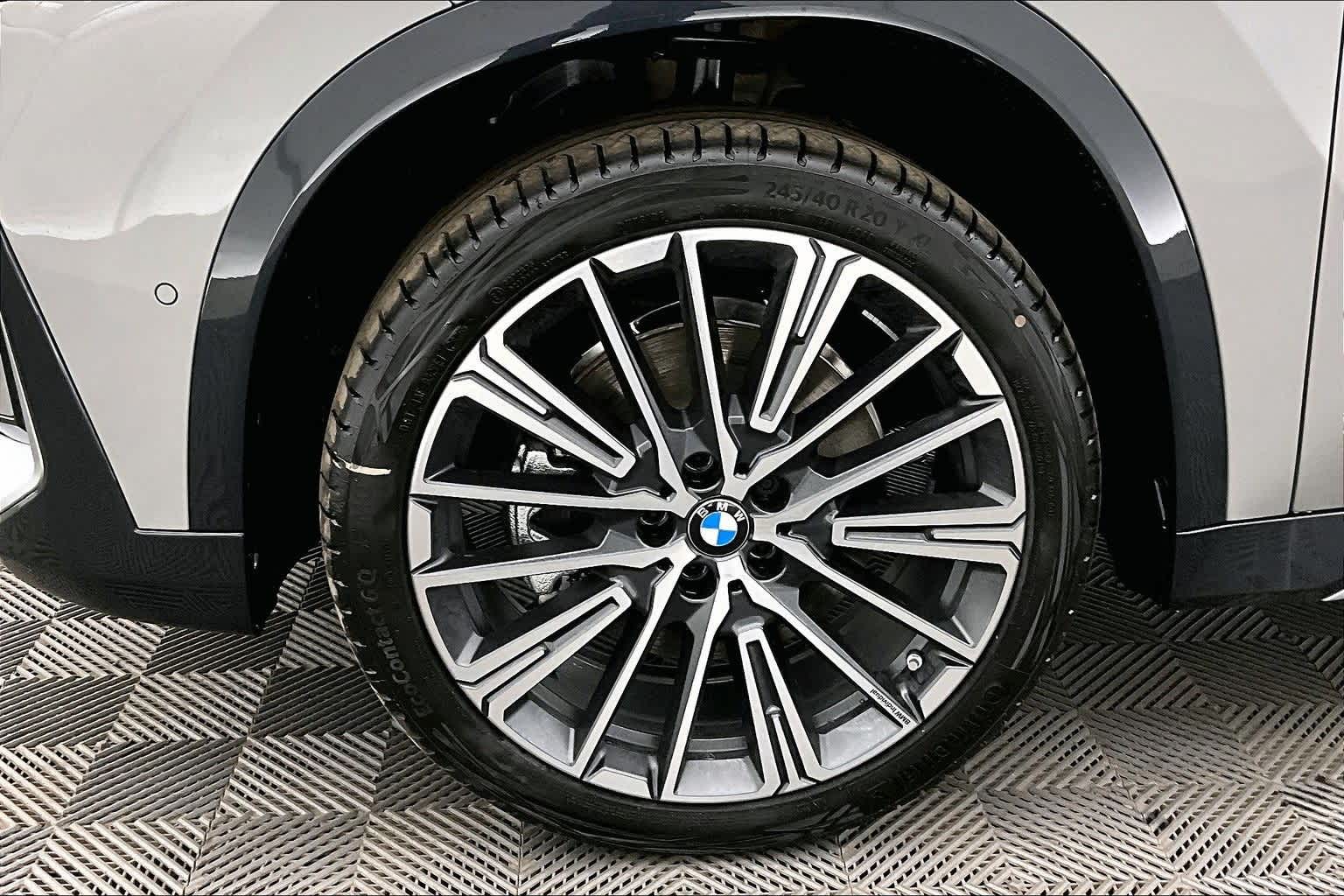 Thumbnail: 2026 BMW X1 - 8