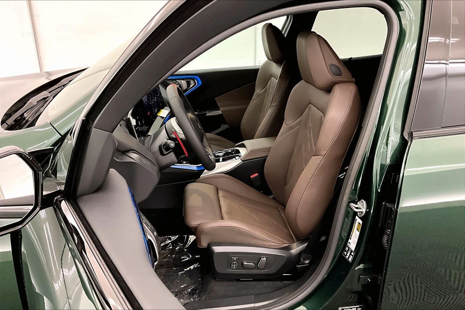 Thumbnail: 2026 BMW X3 - 11