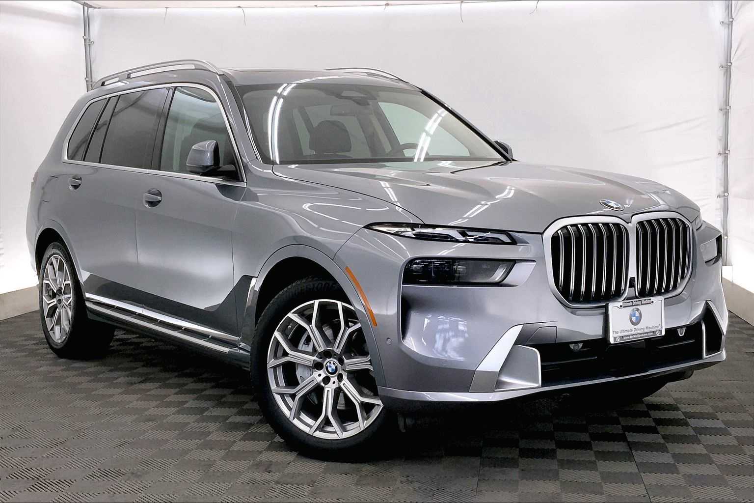 Thumbnail: 2024 BMW X7 - 21