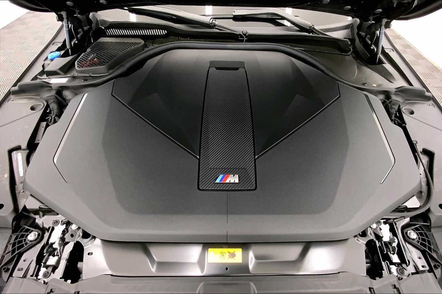 Thumbnail: 2025 BMW i5 - 9