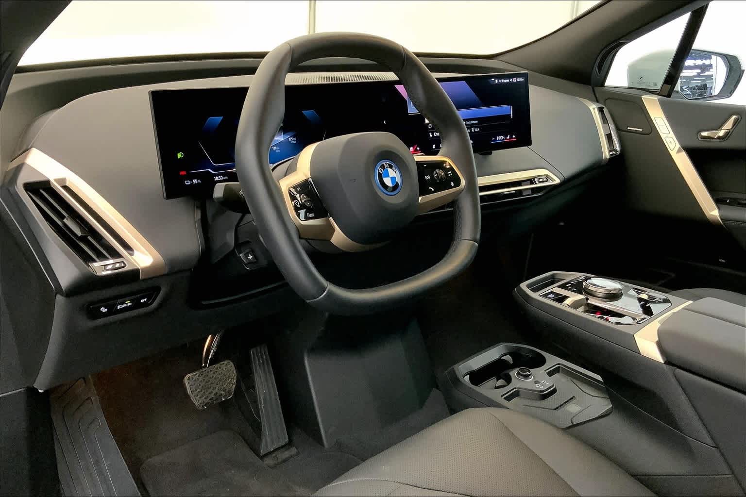Thumbnail: 2025 BMW iX - 2