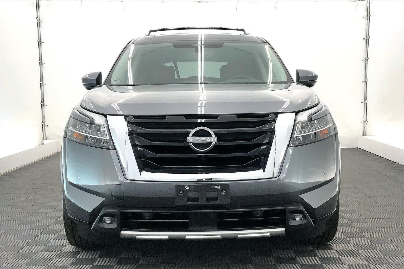 Thumbnail: 2022 Nissan Pathfinder - 6