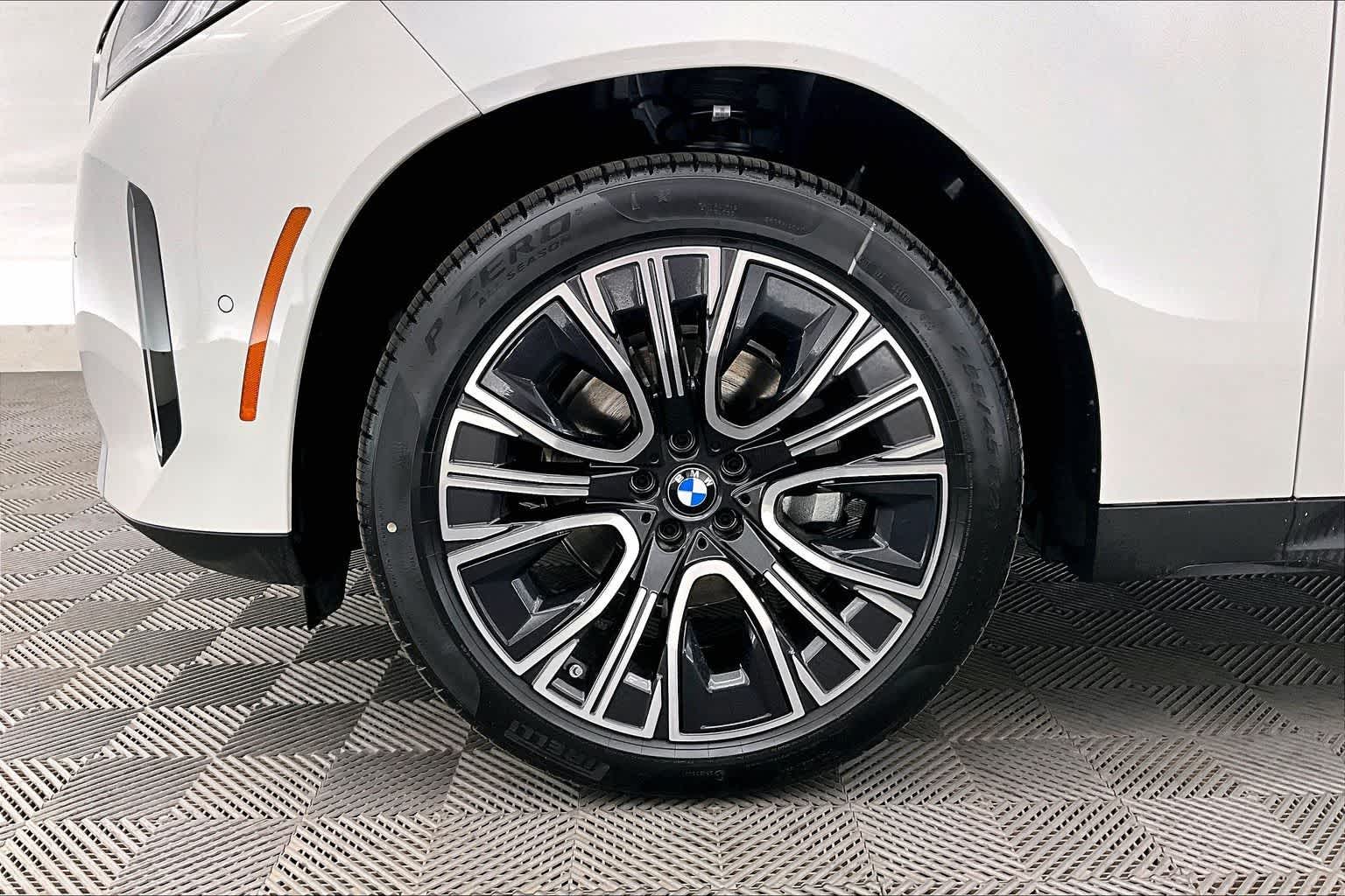 Thumbnail: 2026 BMW X3 - 8