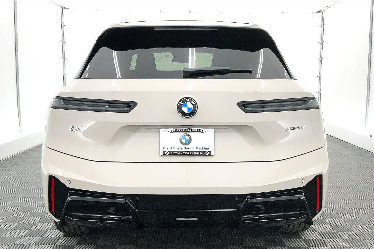 Thumbnail: 2026 BMW iX - 5