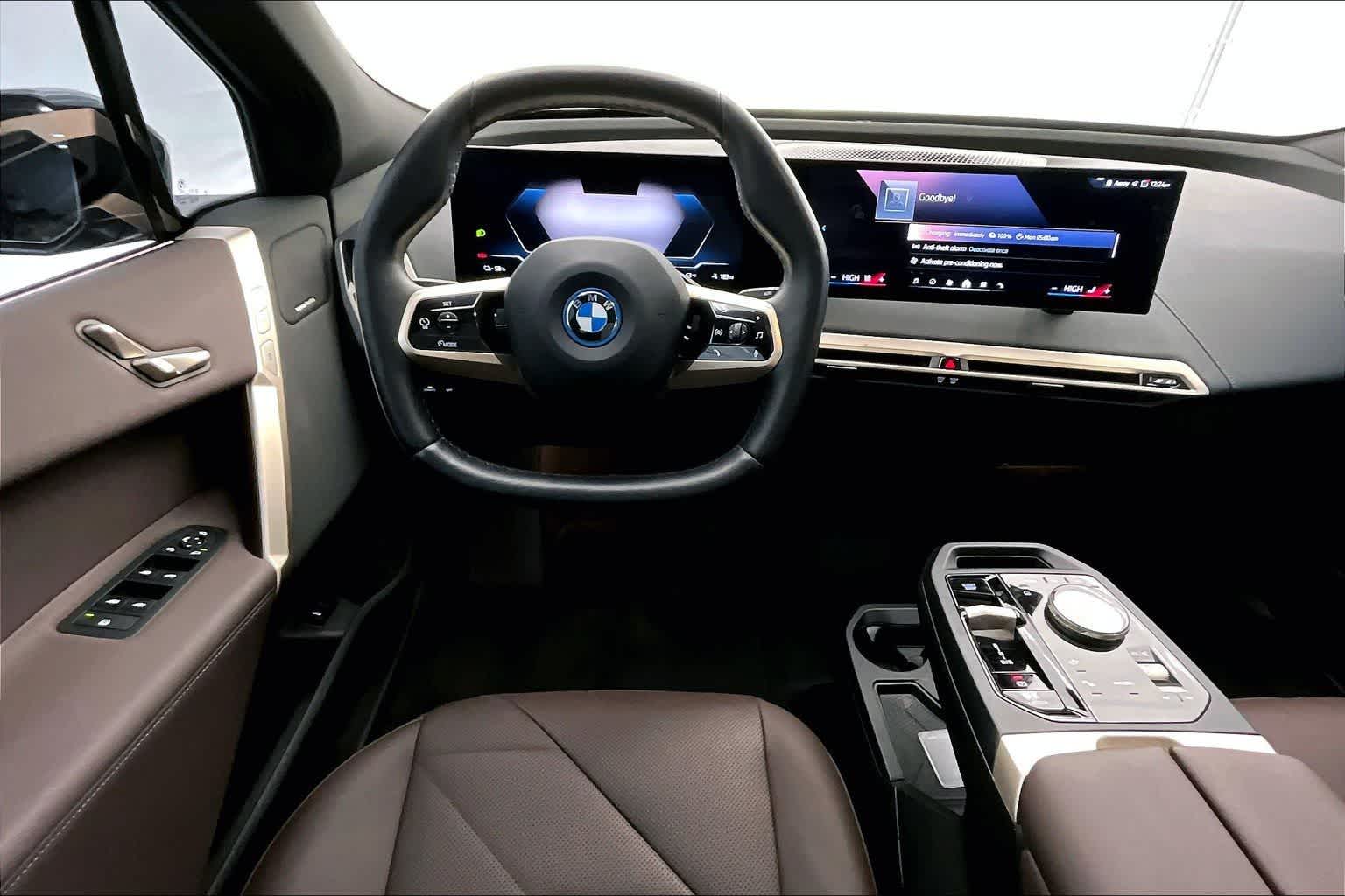 Thumbnail: 2025 BMW iX - 13