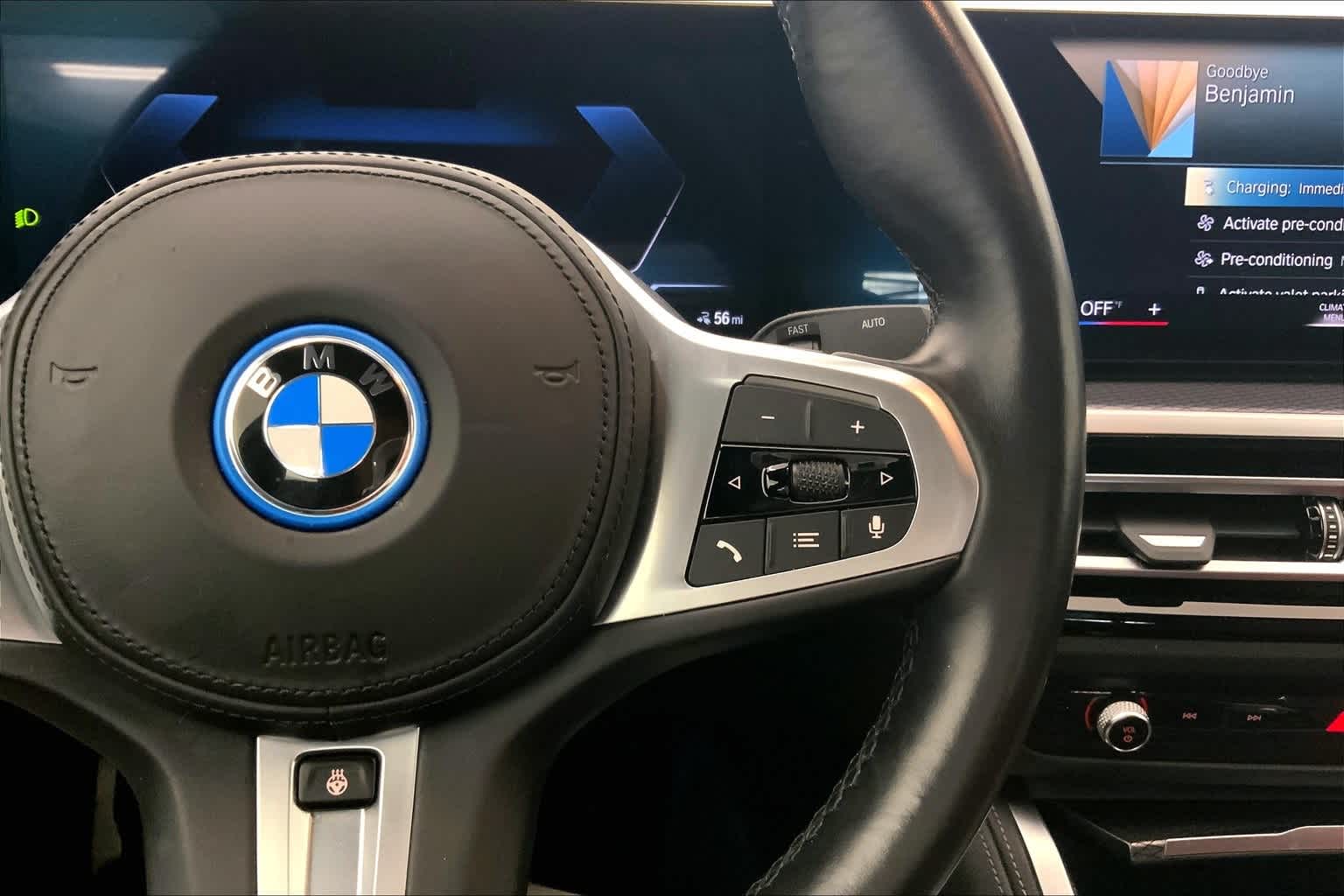 Thumbnail: 2022 BMW i4 - 25