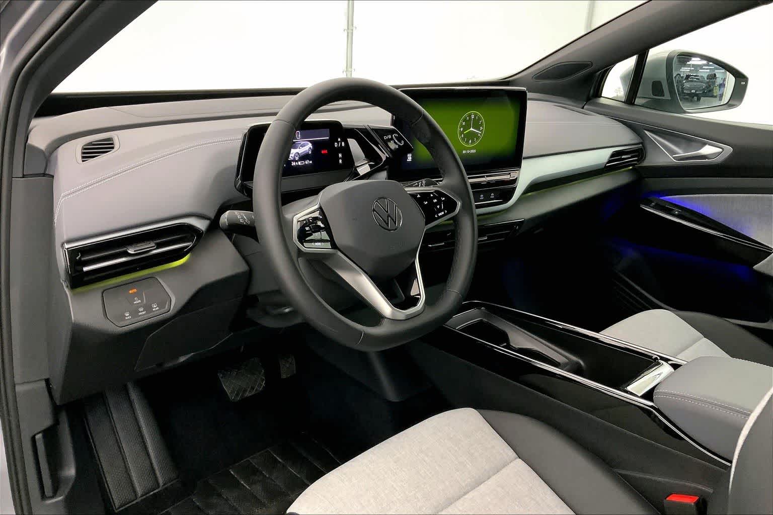 Thumbnail: 2023 Volkswagen ID.4 - 2