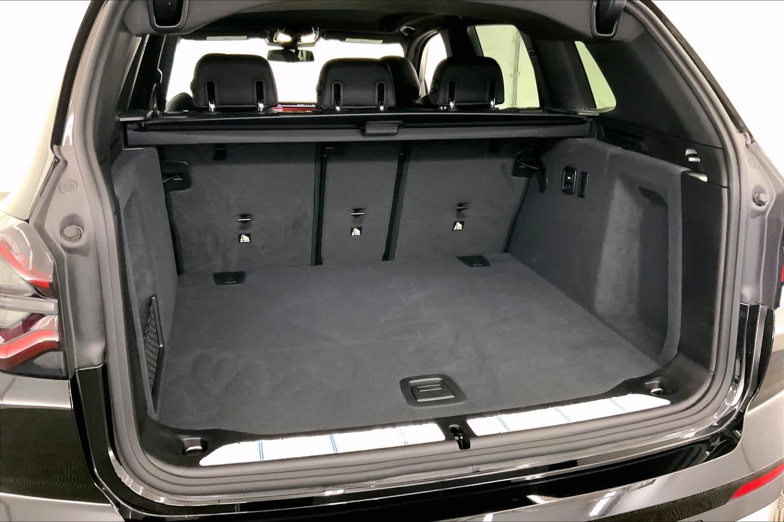 Thumbnail: 2024 BMW X3 - 18