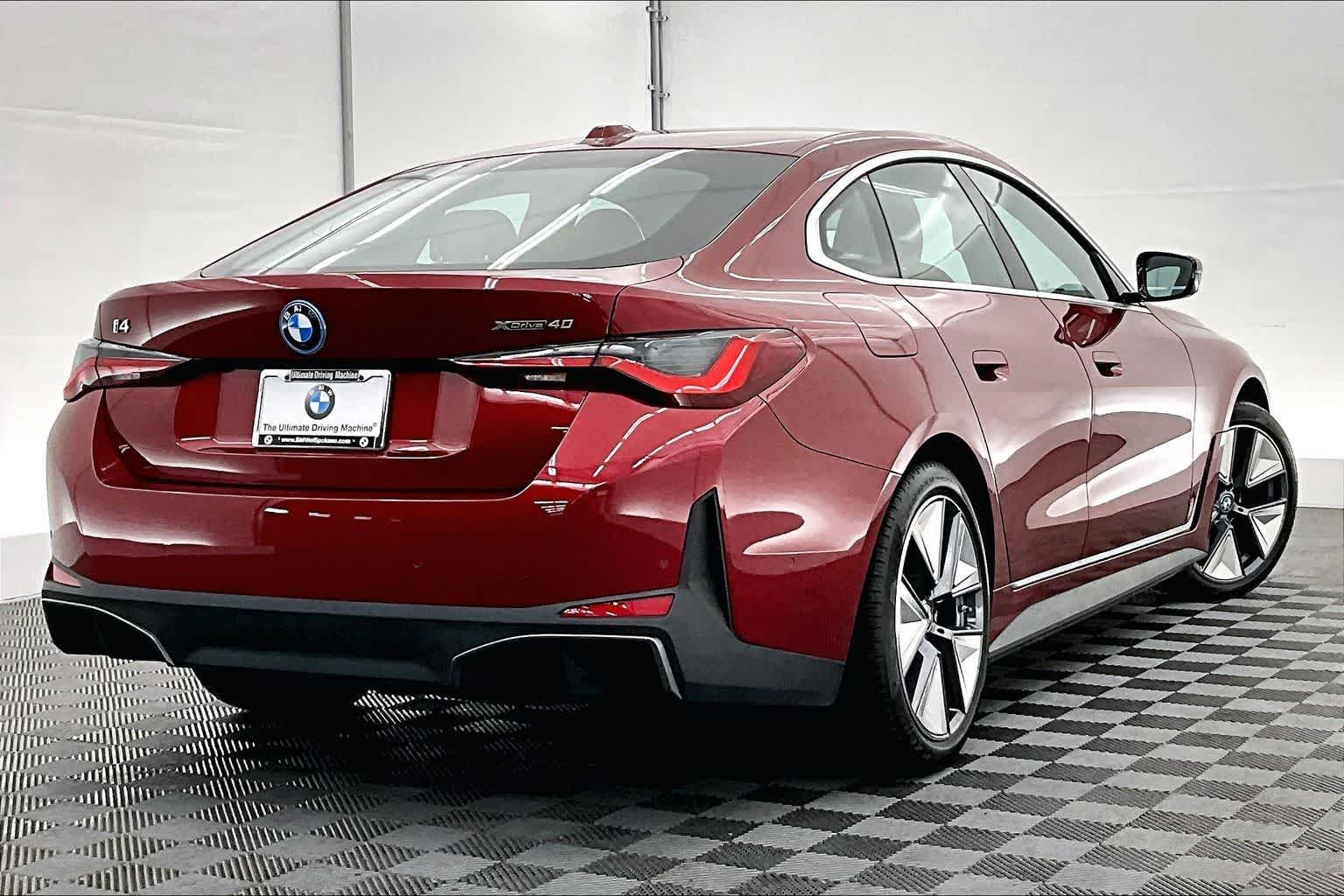 Thumbnail: 2025 BMW i4 - 22