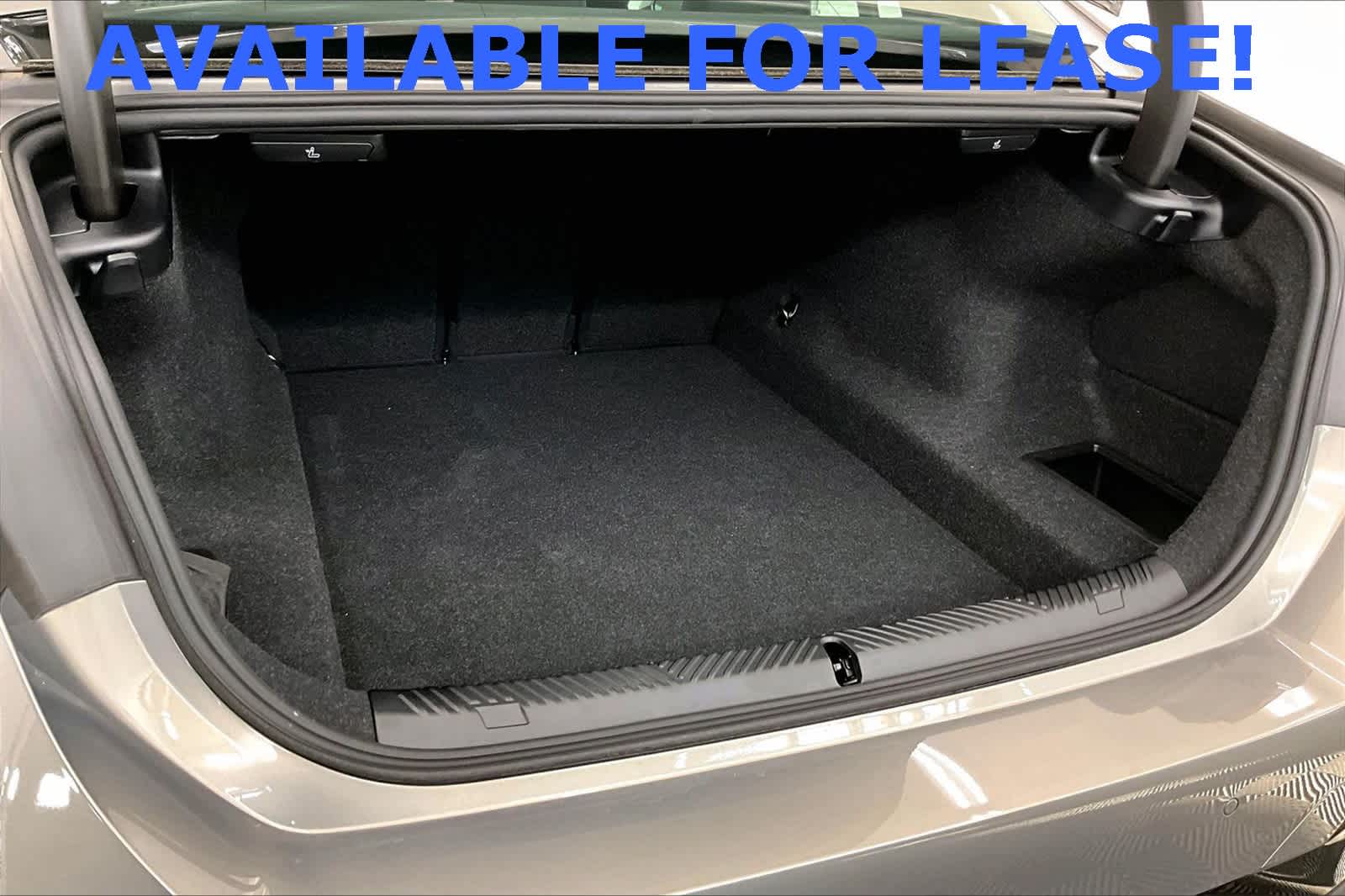 Thumbnail: 2025 BMW 5 Series - 18