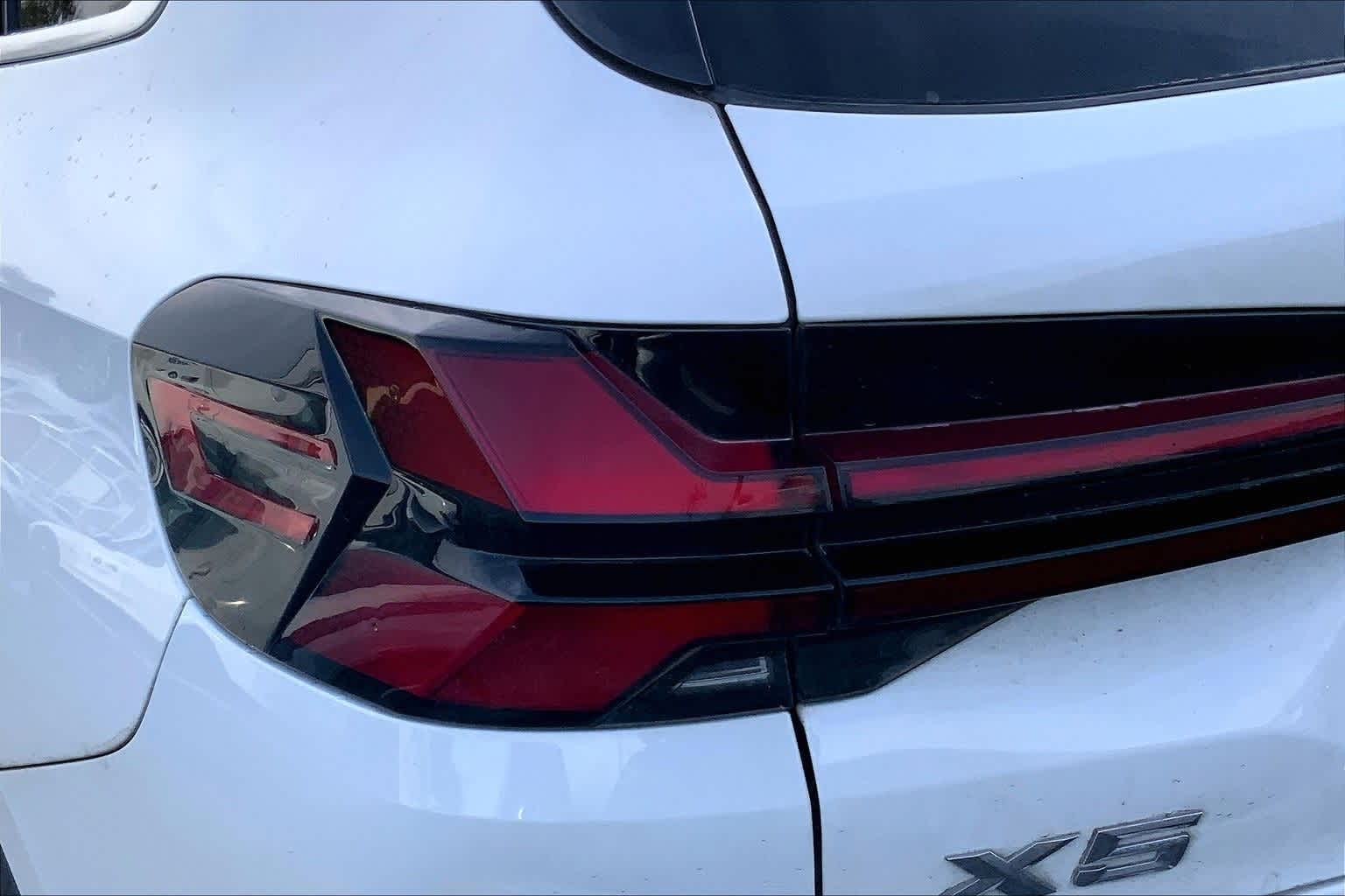 Thumbnail: 2024 BMW X5 - 15