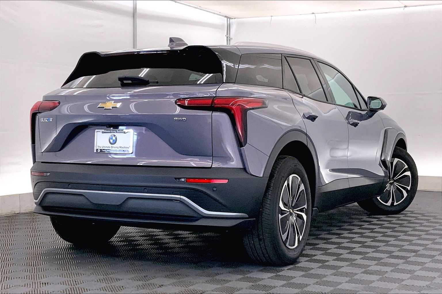 Thumbnail: 2024 Chevrolet Blazer EV - 22