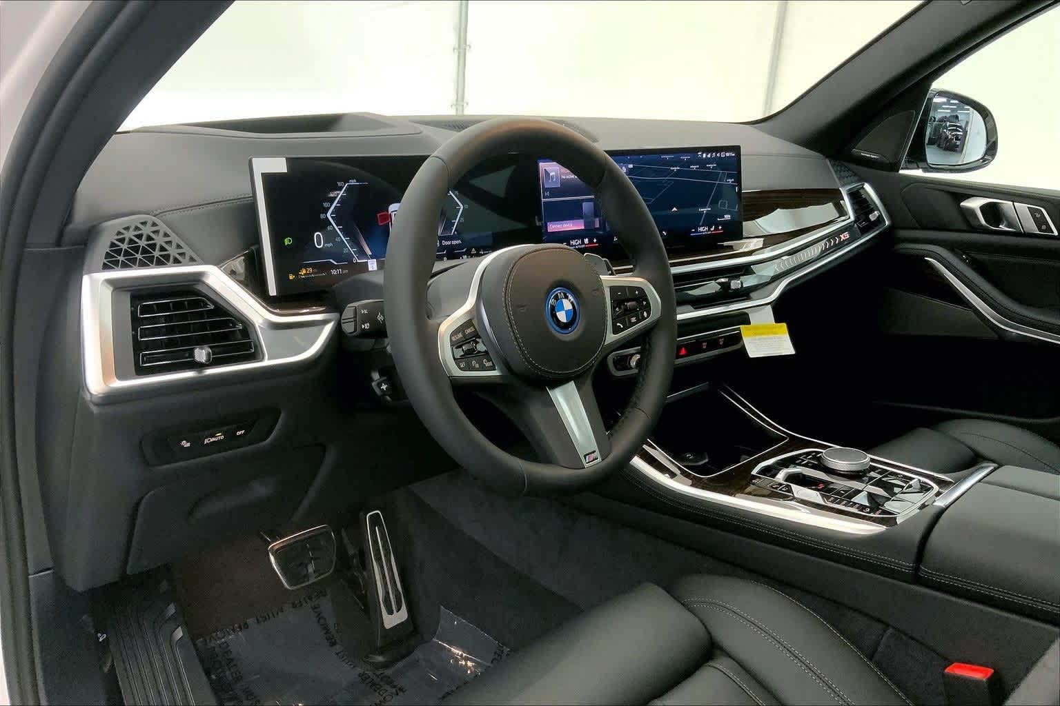 Thumbnail: 2026 BMW X5 - 2