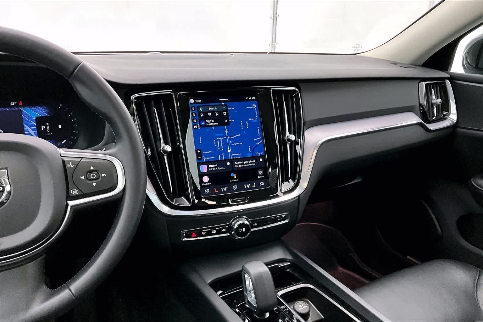 Thumbnail: 2024 Volvo S60 - 15