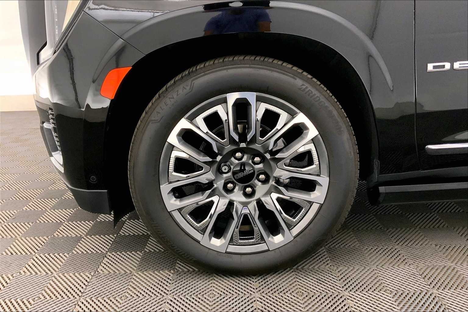 Thumbnail: 2023 GMC Yukon - 8