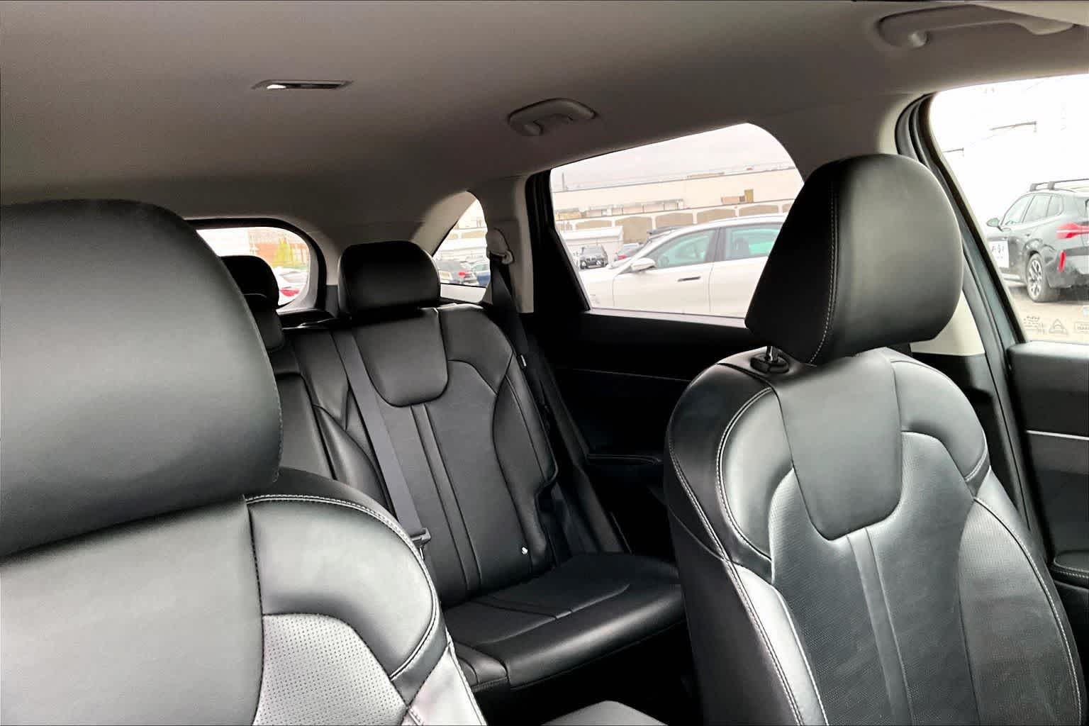 Thumbnail: 2024 Kia Sorento - 20