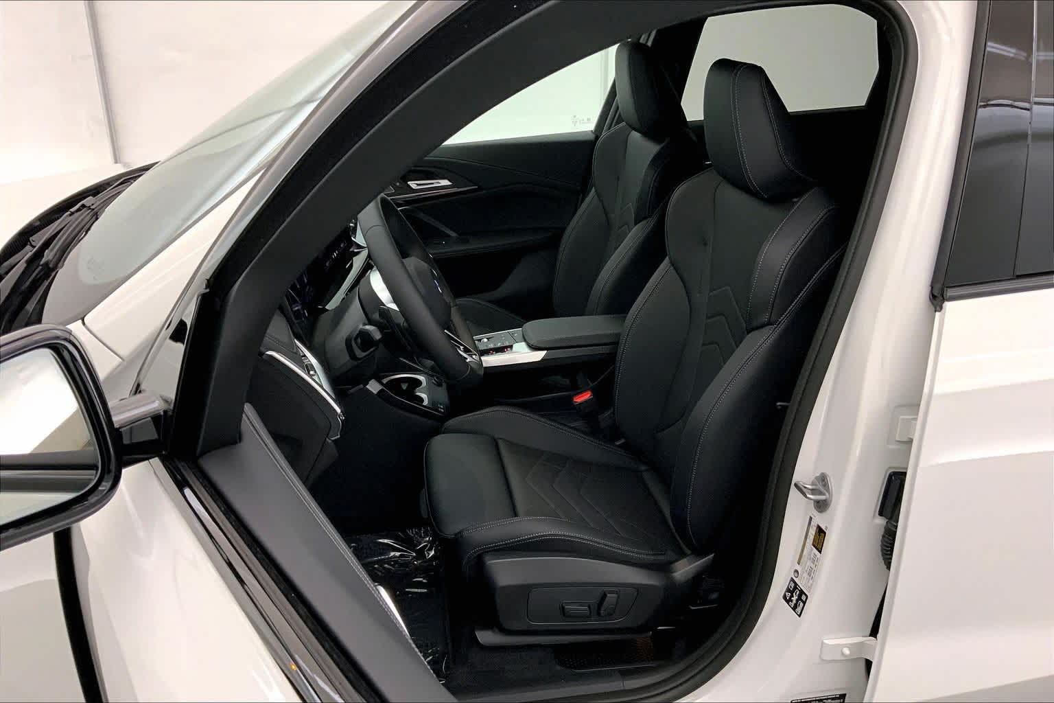 Thumbnail: 2026 BMW X1 - 11