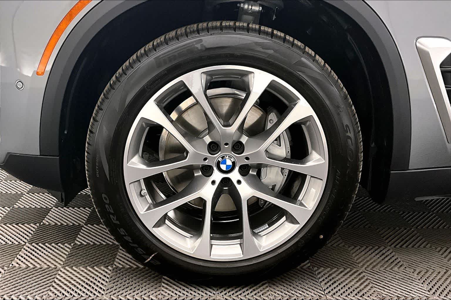 Thumbnail: 2026 BMW X5 - 8