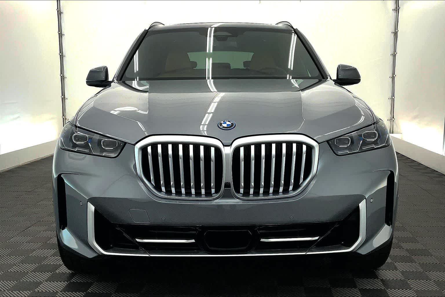 Thumbnail: 2026 BMW X5 - 6