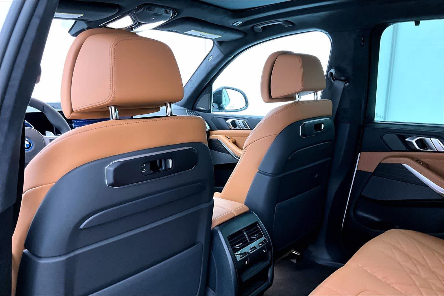Thumbnail: 2026 BMW X5 - 12