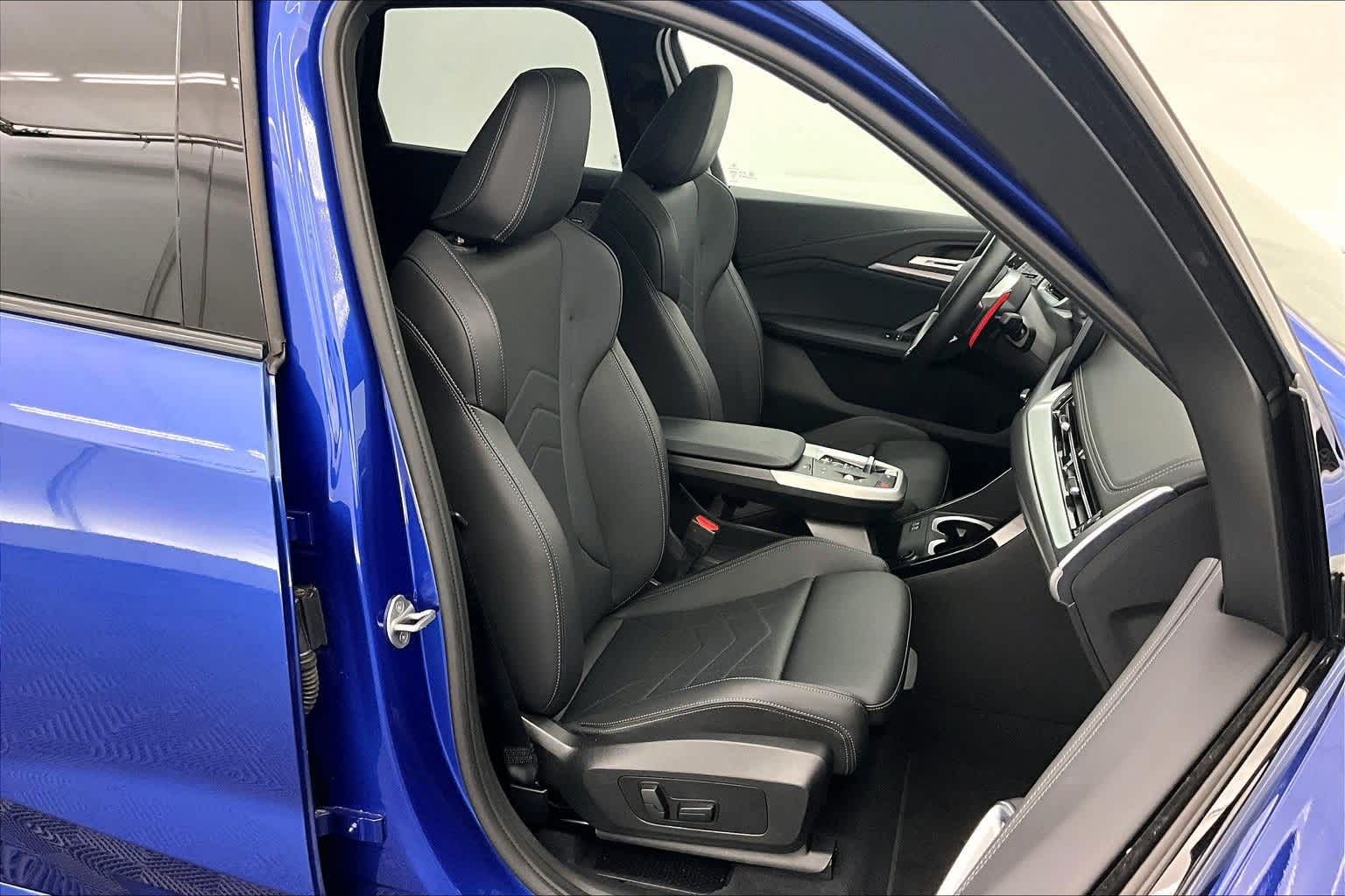 Thumbnail: 2025 BMW X1 - 13