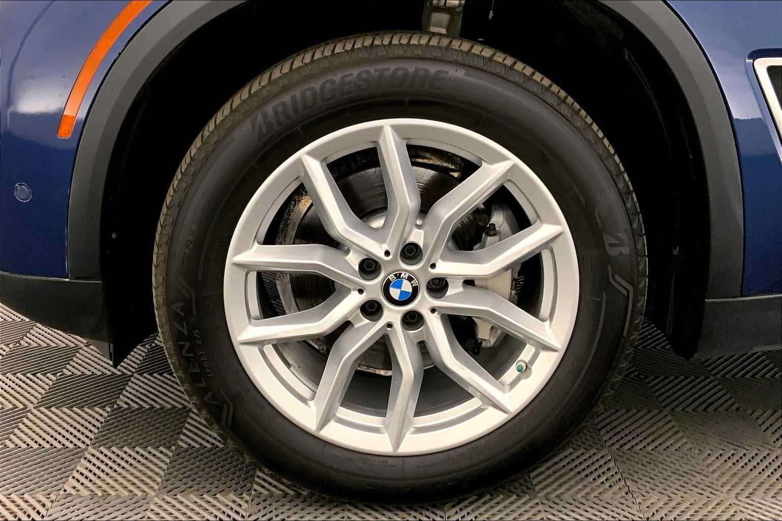 Thumbnail: 2023 BMW X5 - 8