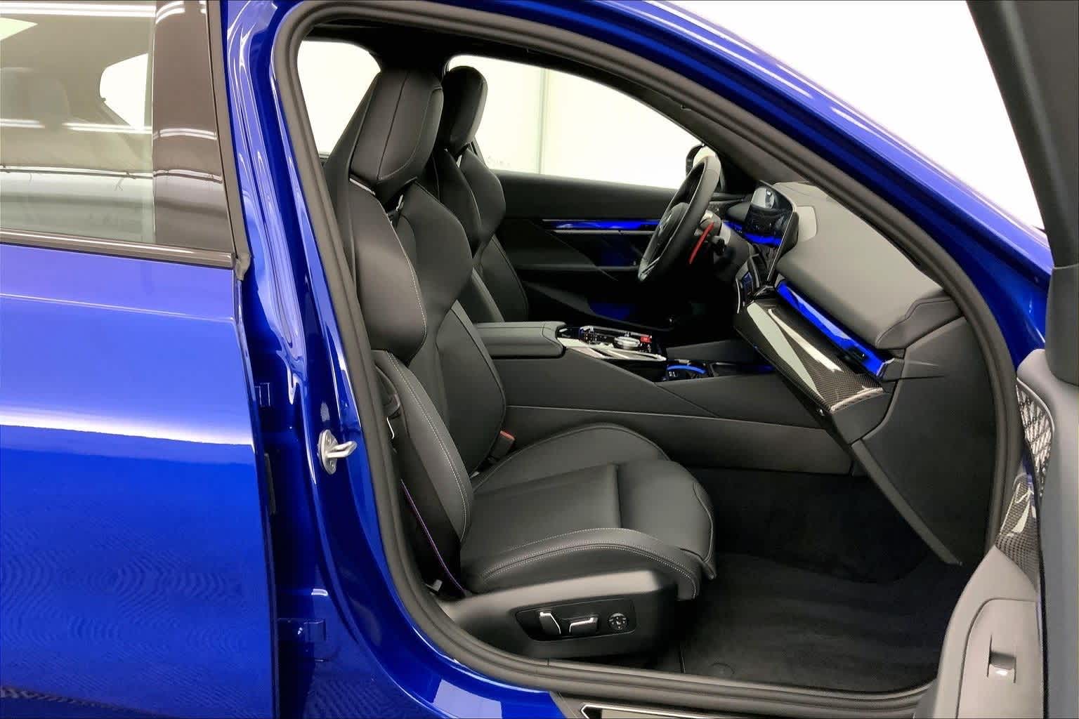 Thumbnail: 2025 BMW M5 - 13