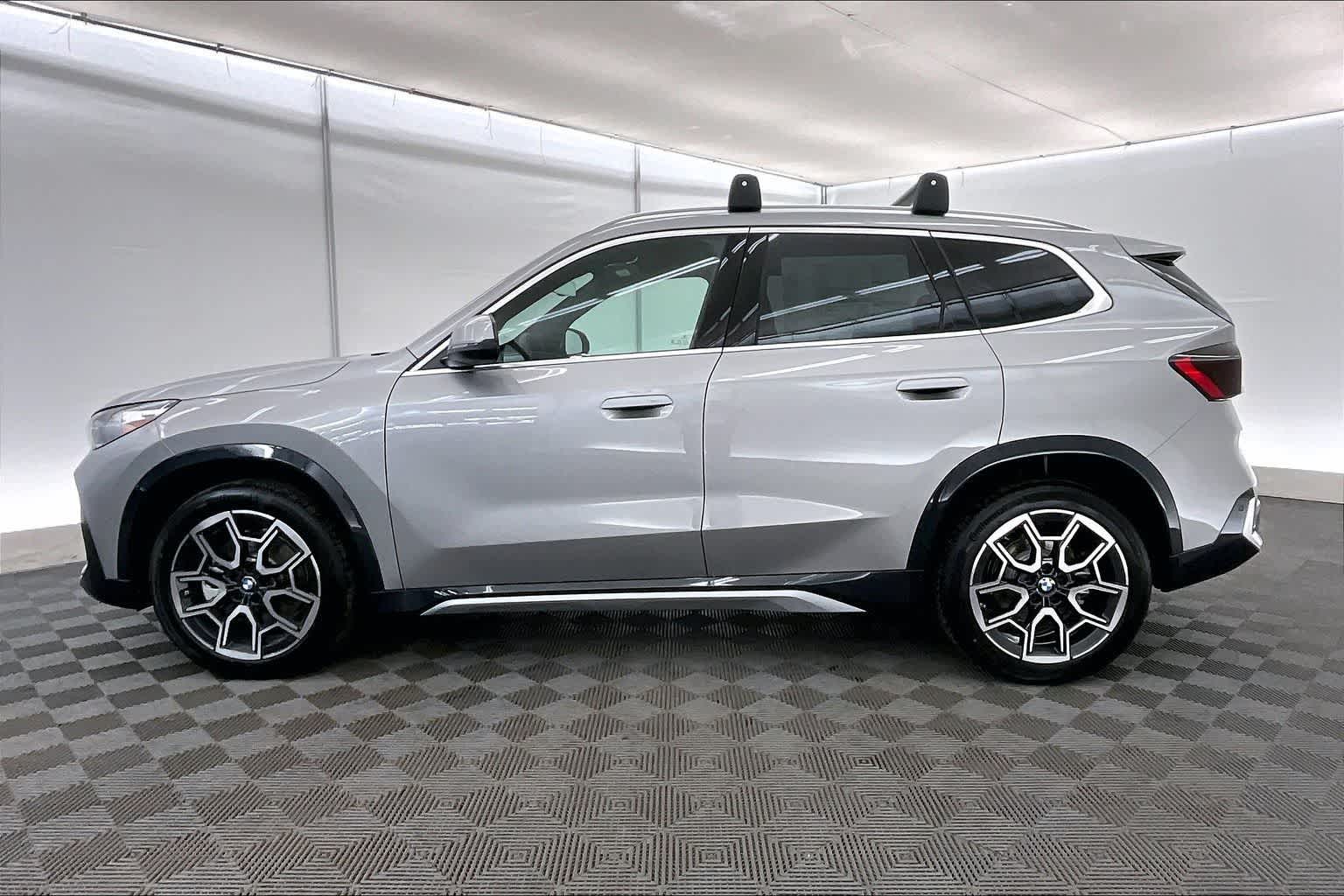 Thumbnail: 2026 BMW X1 - 3