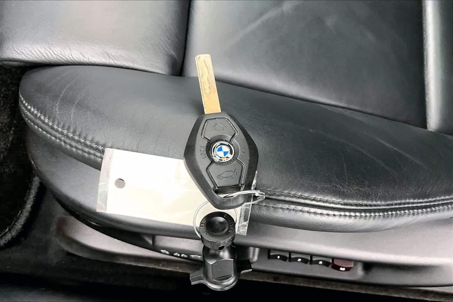 Thumbnail: 2004 BMW M3 - 18