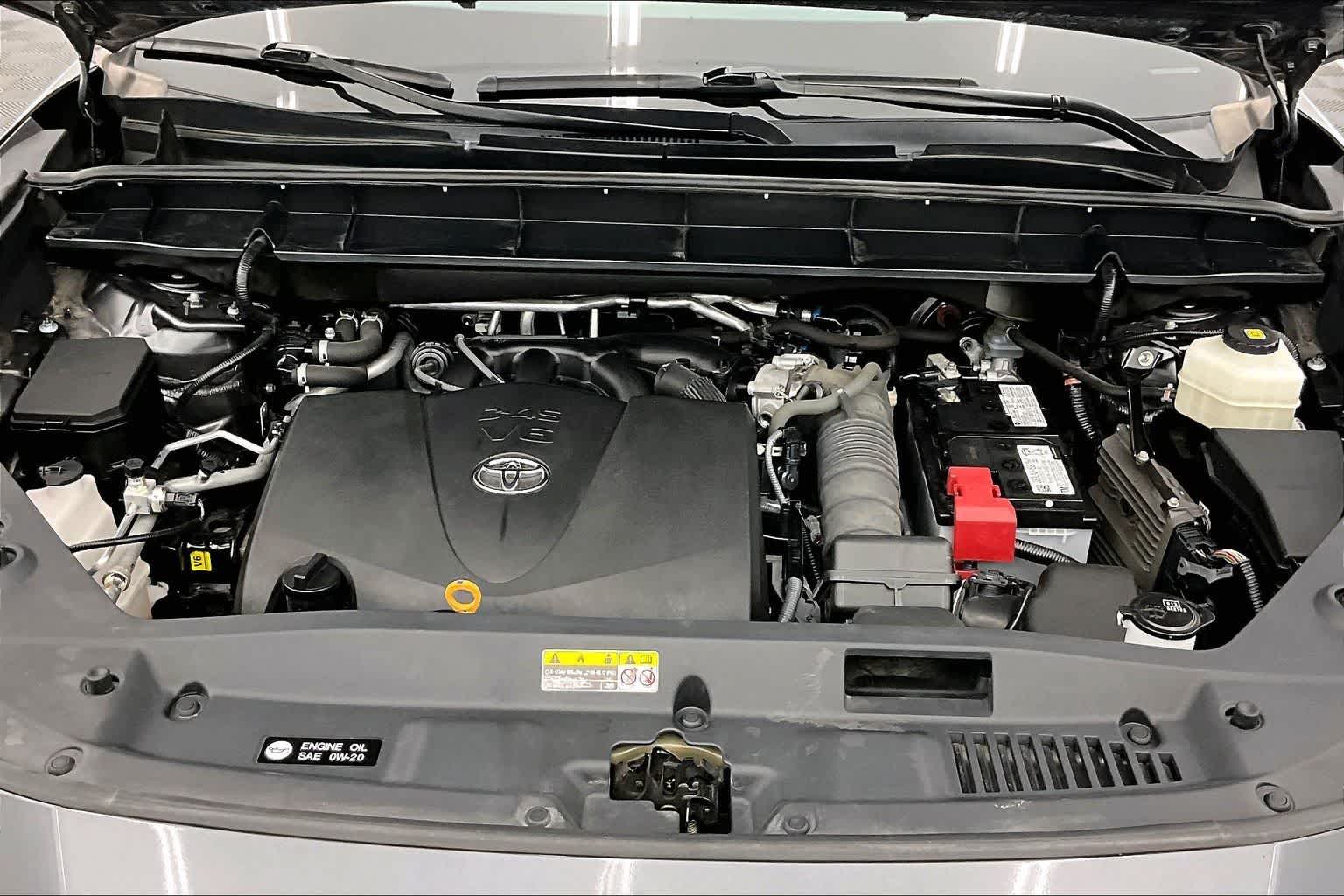 Thumbnail: 2021 Toyota Highlander - 9