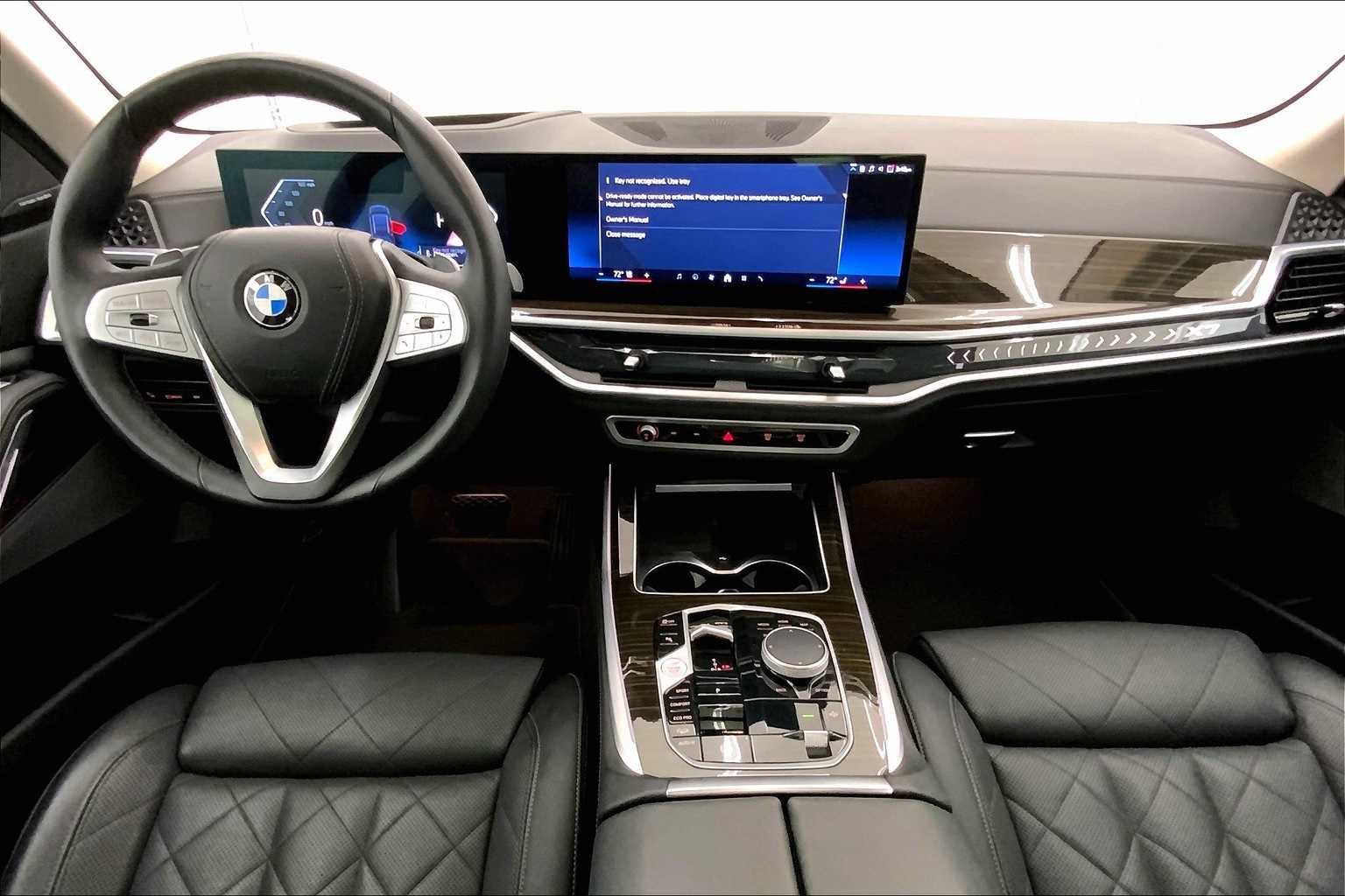 Thumbnail: 2024 BMW X7 - 10