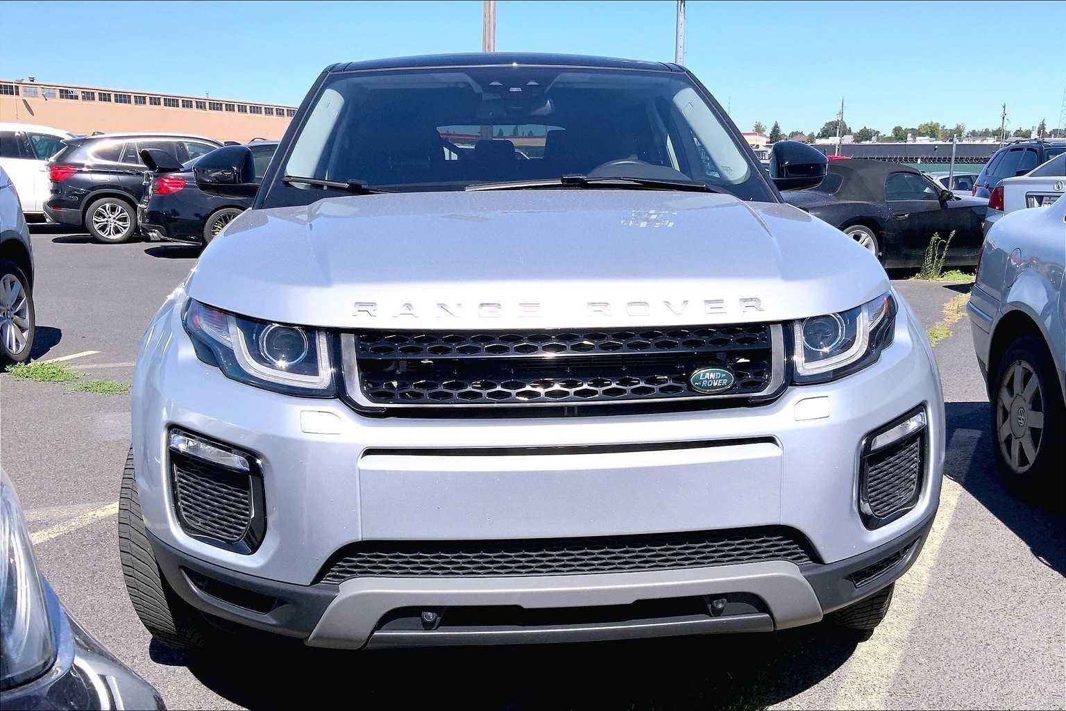 Thumbnail: 2019 Land Rover Range Rover Evoque - 6