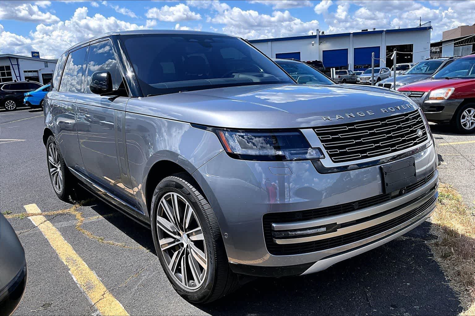 Thumbnail: 2023 Land Rover Range Rover - 2