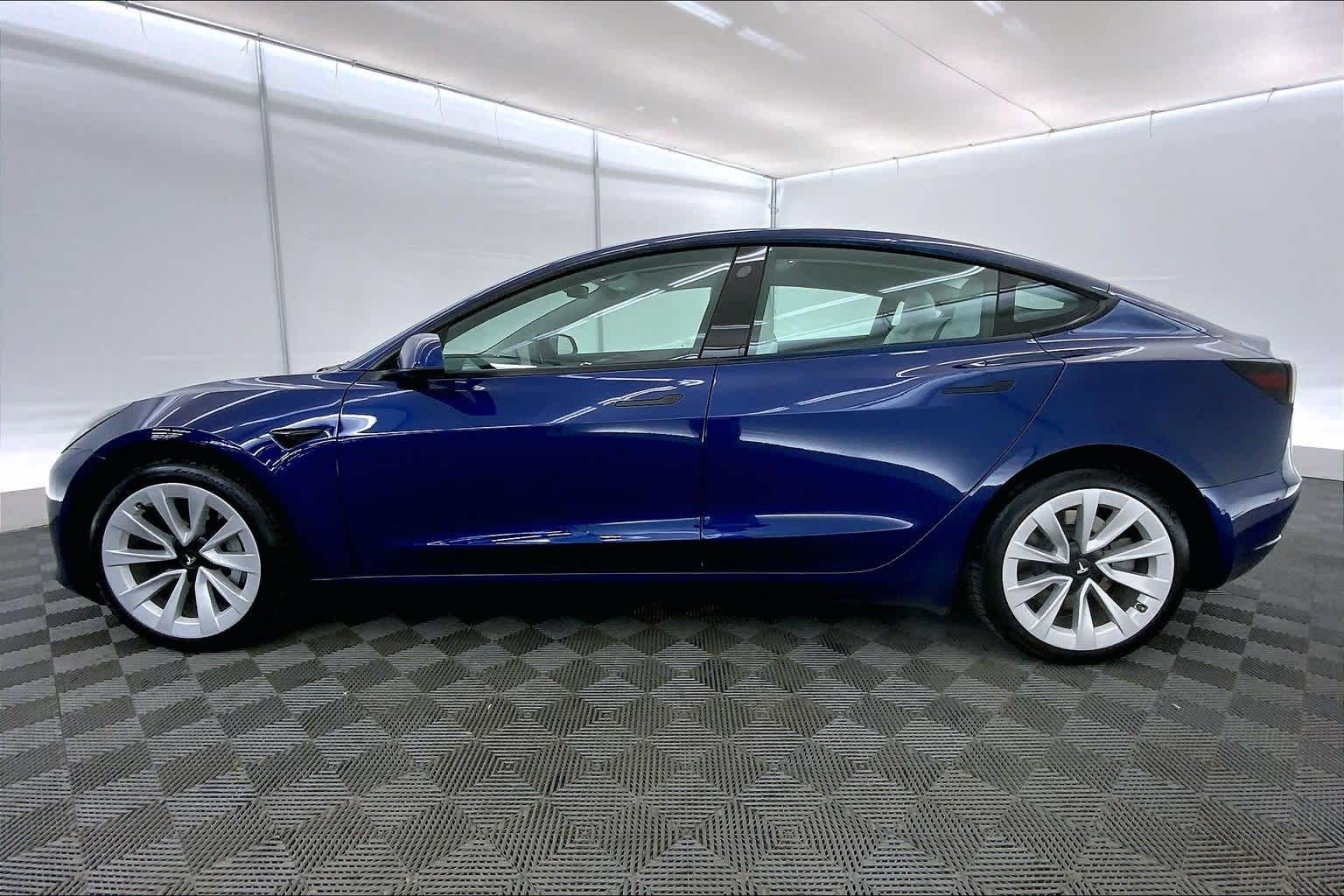 Thumbnail: 2022 Tesla Model 3 - 3