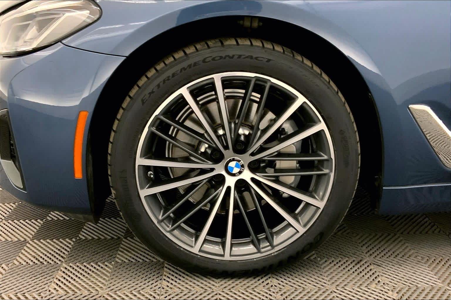 Thumbnail: 2023 BMW 5 Series - 8