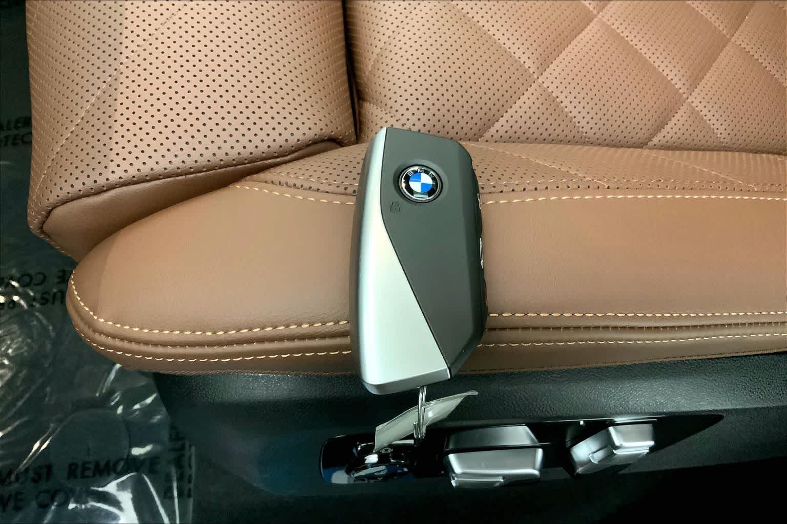 Thumbnail: 2026 BMW X5 - 20
