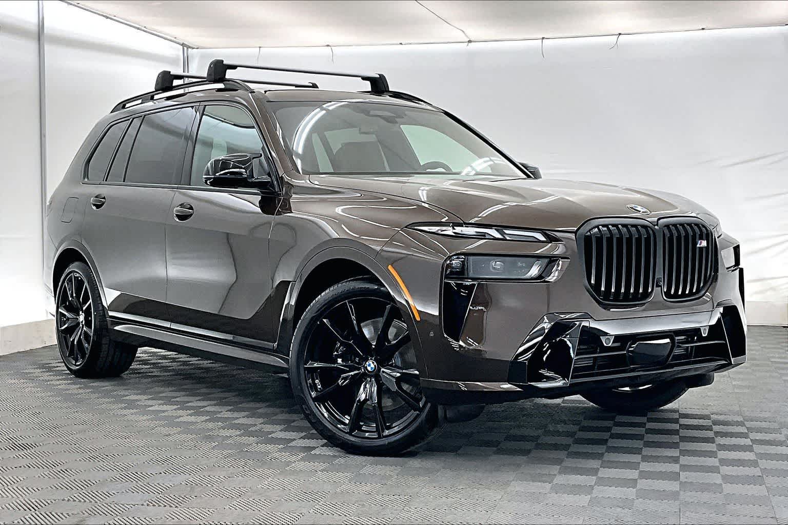 Thumbnail: 2026 BMW X7 - 21