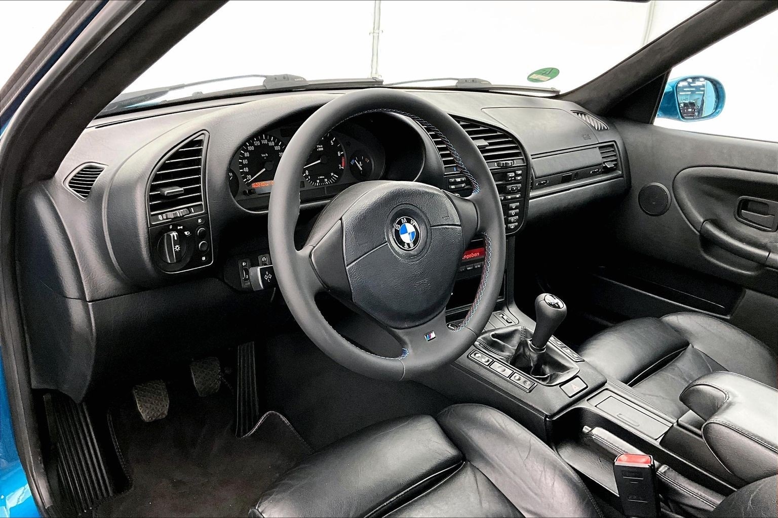 Thumbnail: 1998 BMW 3 Series - 2