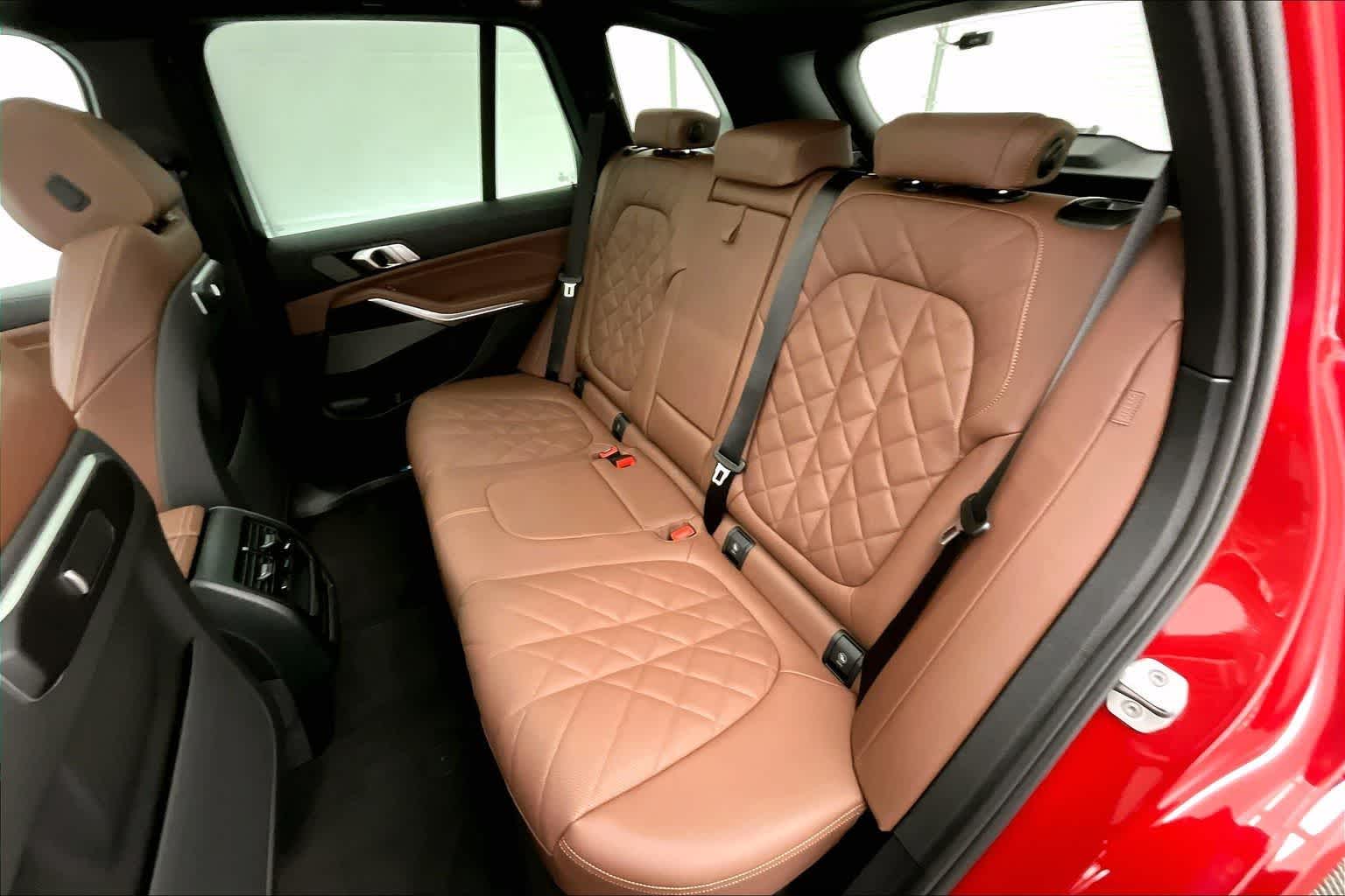 Thumbnail: 2026 BMW X5 - 13