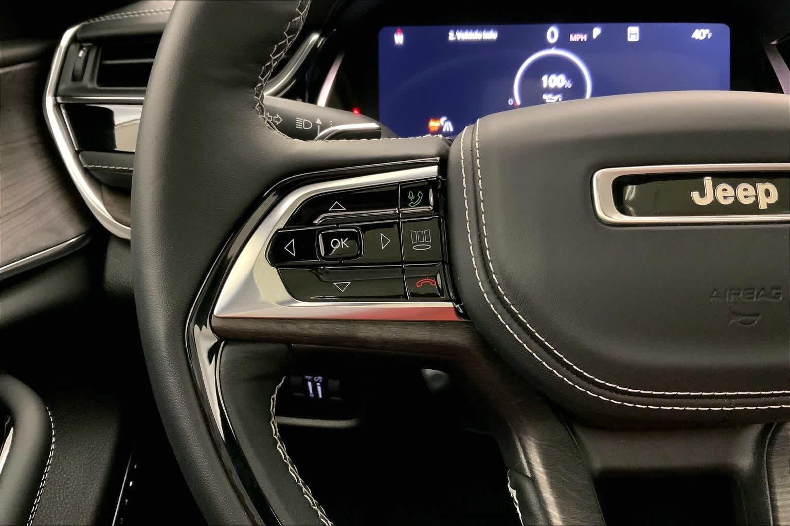 Thumbnail: 2024 Jeep Grand Cherokee - 24