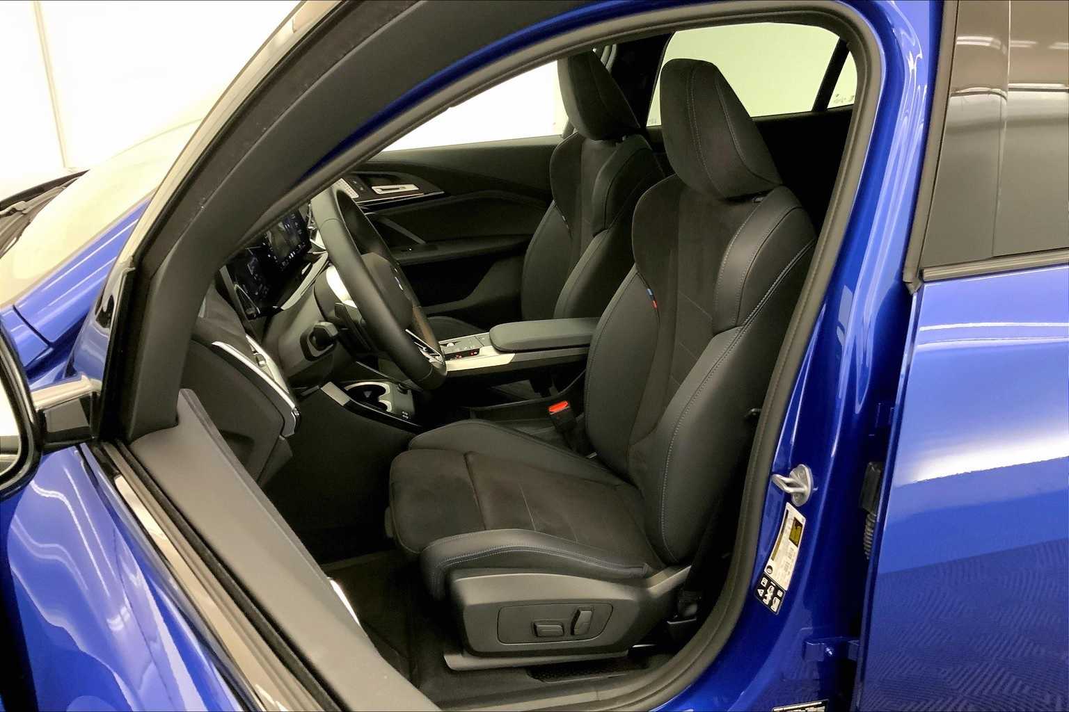 Thumbnail: 2025 BMW X2 - 11