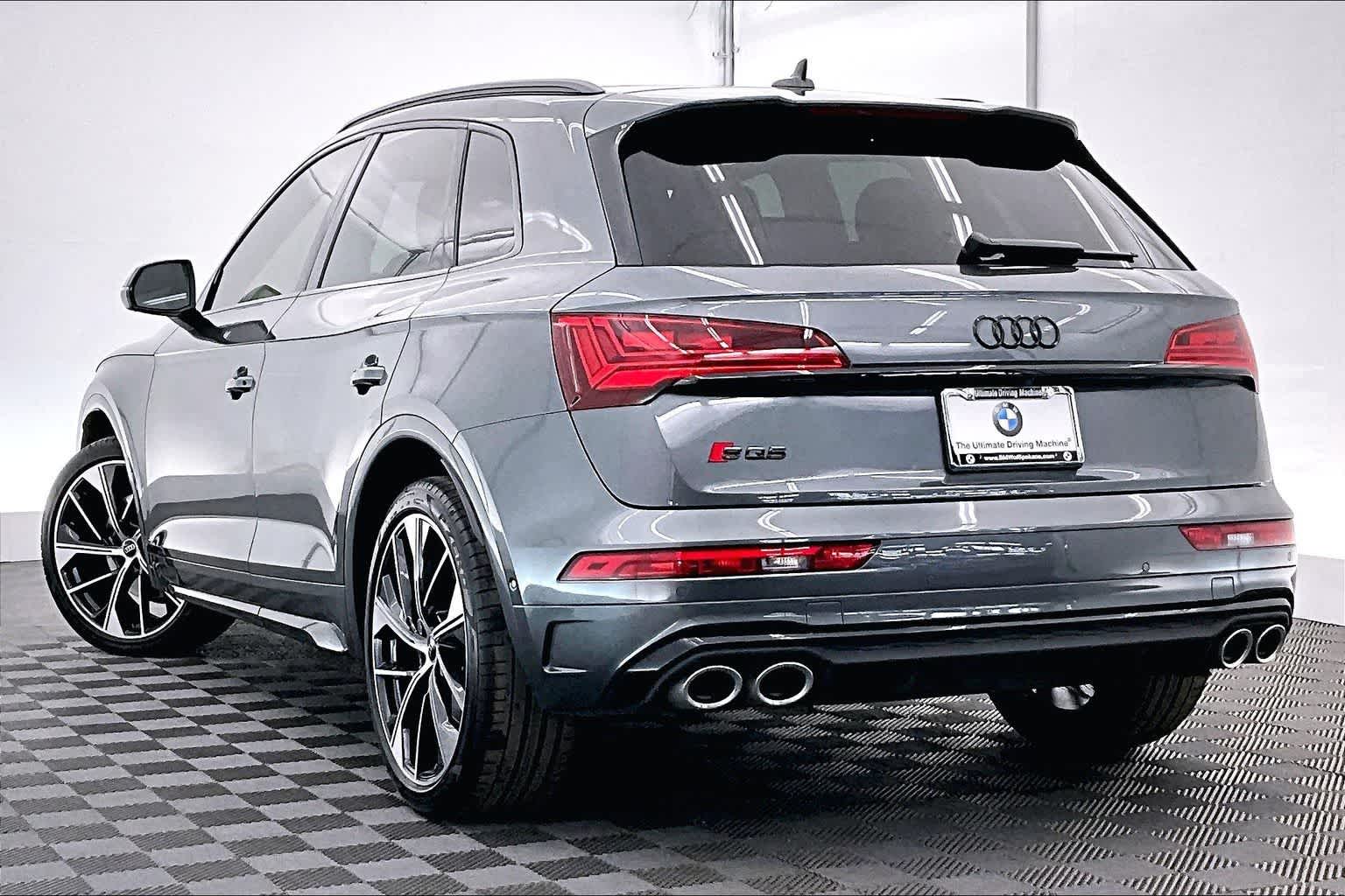 Thumbnail: 2024 Audi SQ5 - 4