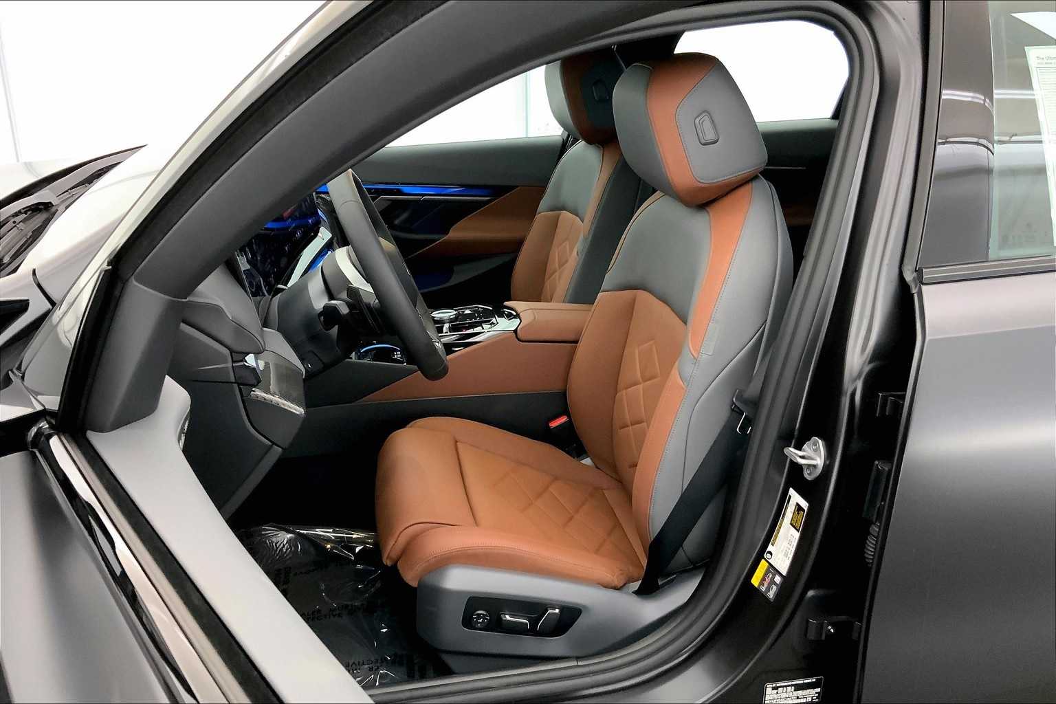 Thumbnail: 2025 BMW i5 - 11