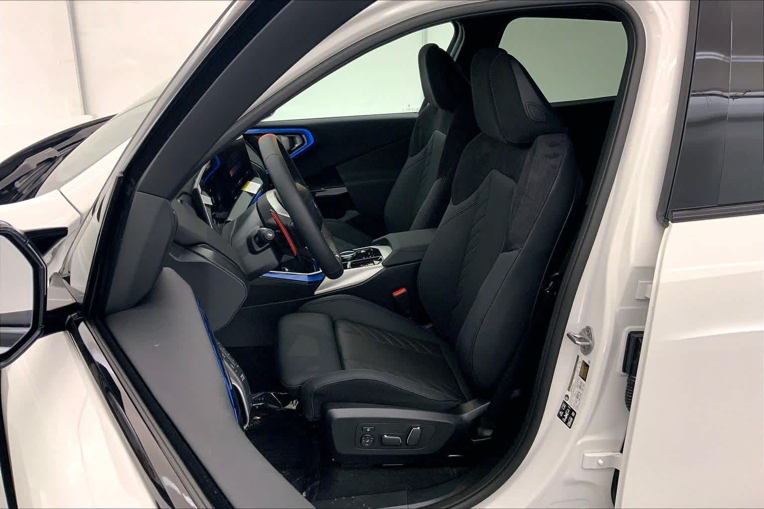 Thumbnail: 2026 BMW X3 - 11