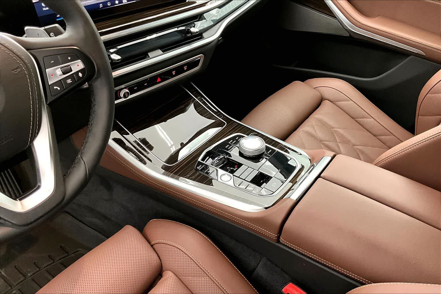 Thumbnail: 2025 BMW X5 - 16