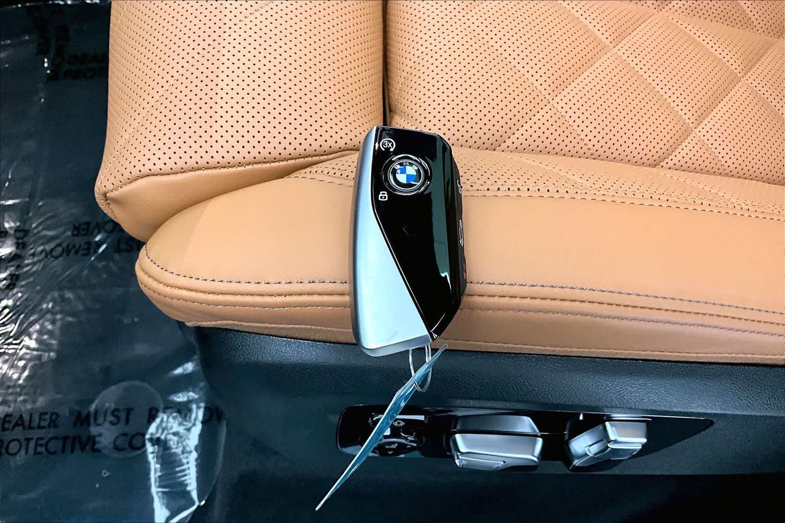 Thumbnail: 2026 BMW X7 - 20
