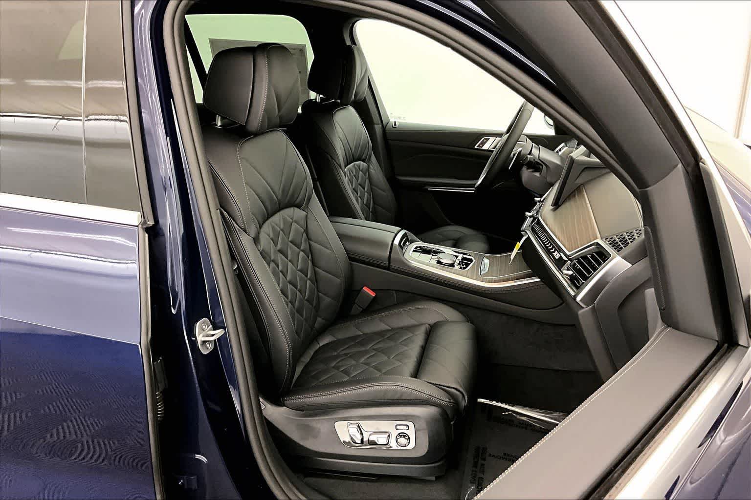 Thumbnail: 2026 BMW X5 - 14