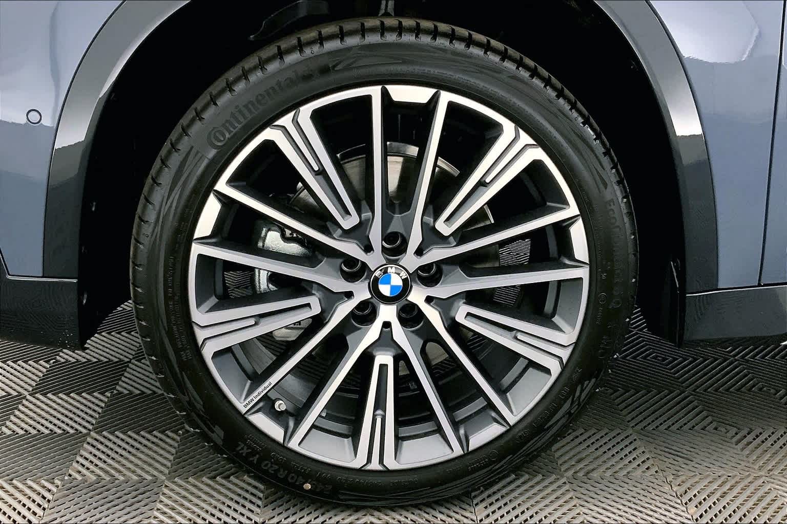 Thumbnail: 2025 BMW X1 - 8