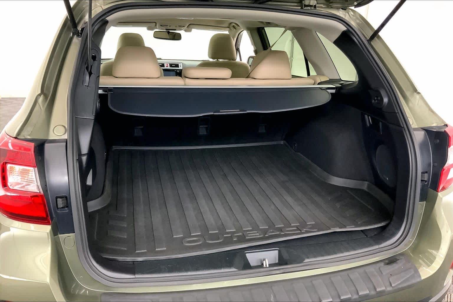 Thumbnail: 2016 Subaru Outback - 18